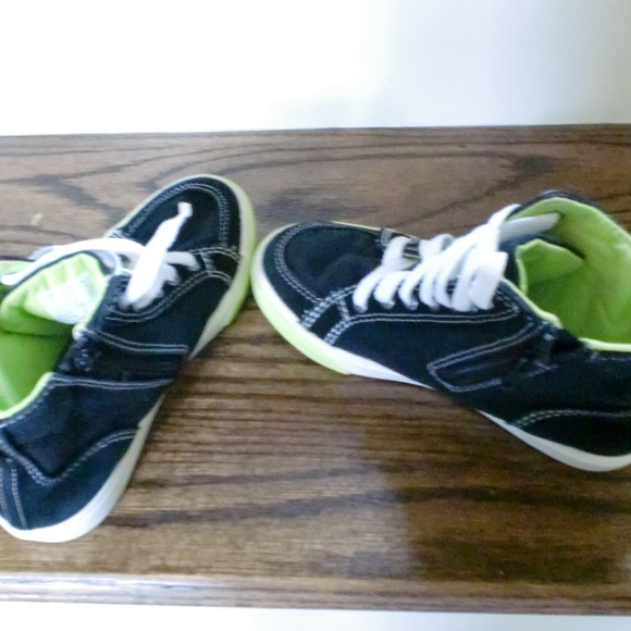 Clark's - Picture 7 of 8